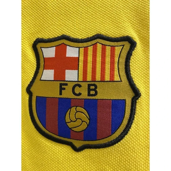 NIKE FCB BARCELONA YELLOWPOLO - MENS SMALL- PERFECT CONDITION- NEW NO TAG - Picture 2 of 10